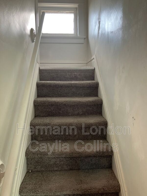 Building Photo - 4910 Bonita Ave