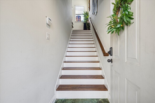 Building Photo - 2207 Austin St