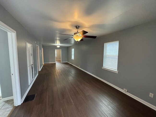 Building Photo - Bean Creek 3 Bedroom 2 Bath