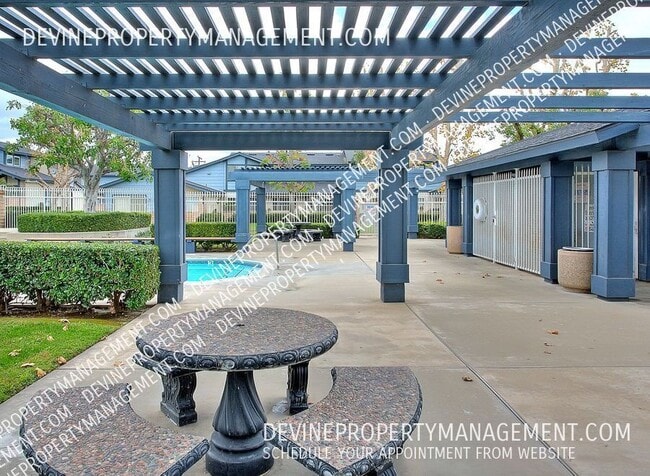 Building Photo - 902 California Privado