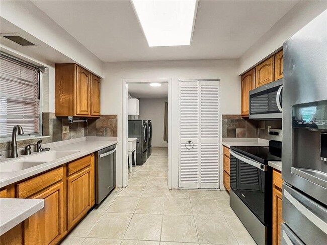 Building Photo - 503 59th St NW