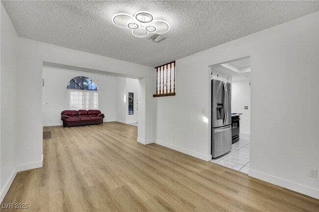 Building Photo - 2812 Waterview Dr