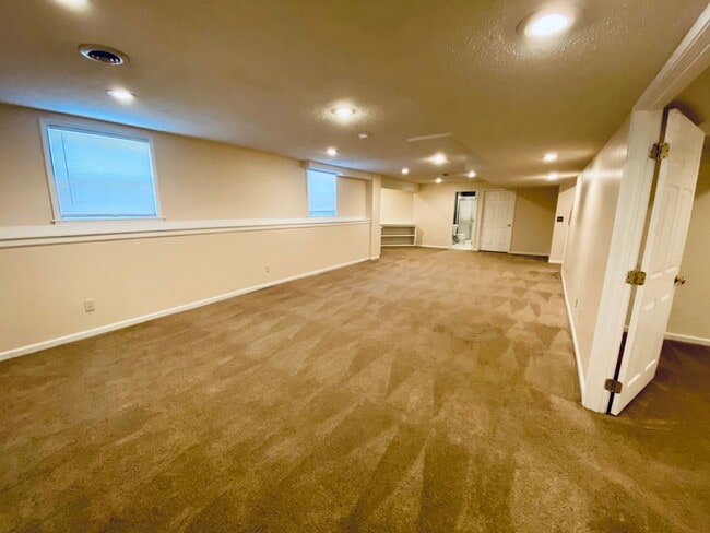Building Photo - {8514}  Village of Kensington + Finished B...