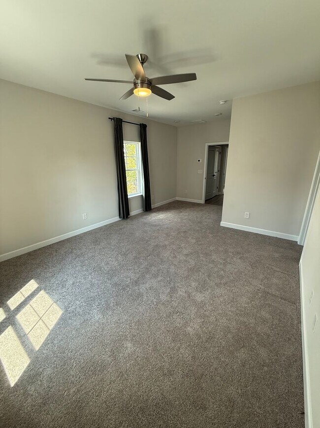 Building Photo - BRAND NEW TOWNHOMES AVALIABLE NOW