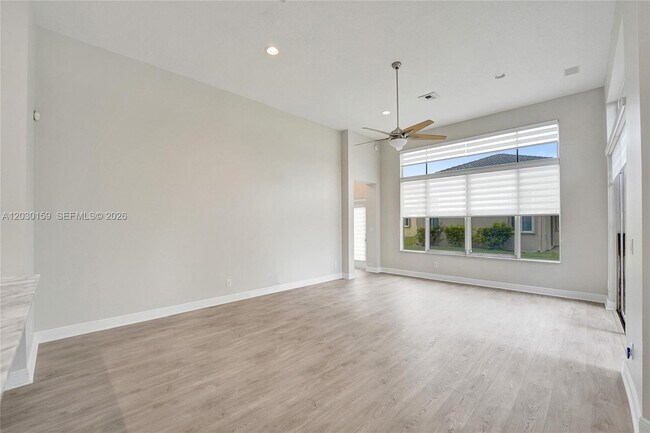 Building Photo - 6334 SW 192nd Ave