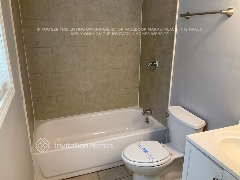 Building Photo - 2771 Mountbery Dr