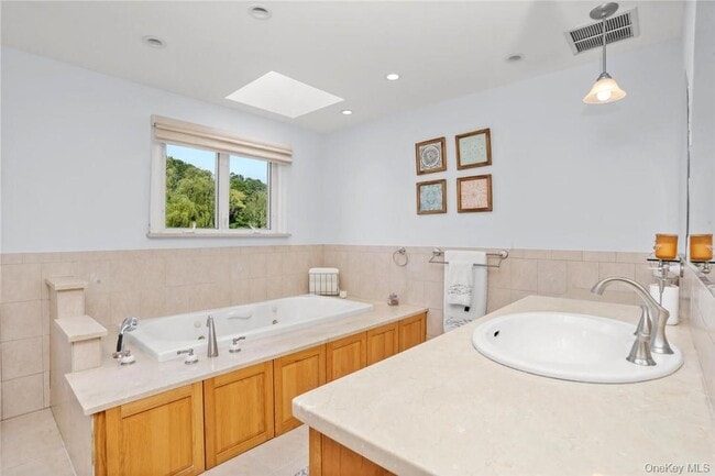 Building Photo - 613 Horsepound Rd