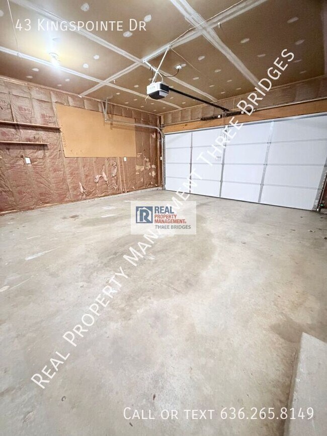 Building Photo - 43 Kingspointe Dr