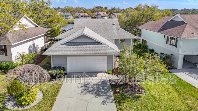 Building Photo - 1007 S Pointe Alexis Dr