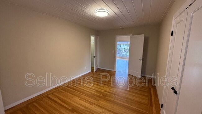 Building Photo - 4174 Howe St