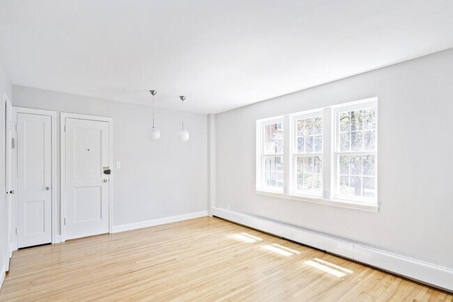 Building Photo - 23 Hammond Pond Pkwy