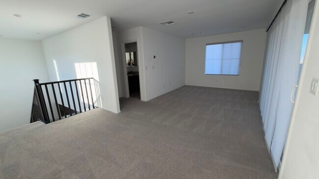 Building Photo - 10610 Sariah Skye Ave