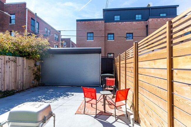 Building Photo - Rare Gem in LeDroit Park w/ Parking!