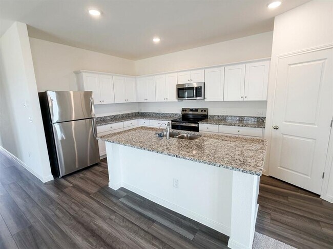 Building Photo - 616 Wesley Miller Ln