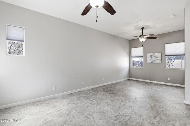 Building Photo - 1142 E Bajor St