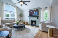 Building Photo - 18 Huntcliff Dr