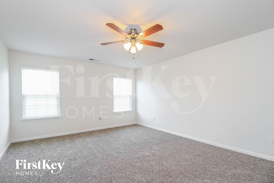 Building Photo - 1377 Aurora Glen Dr