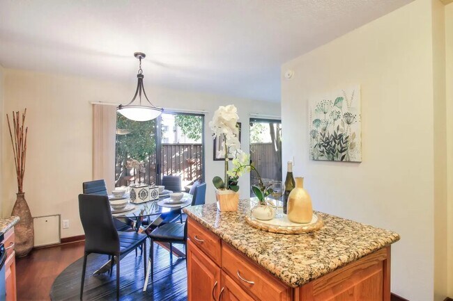 Building Photo - 1391 Gazdar Ct