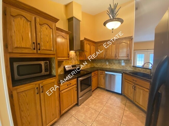 Building Photo - 2080 Biscayne Blvd