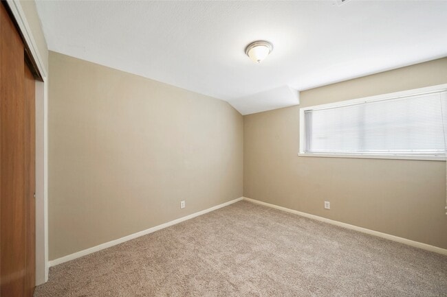 Building Photo - 4406 Rosebay Dr