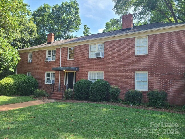 Primary Photo - 2357 Sharon Rd