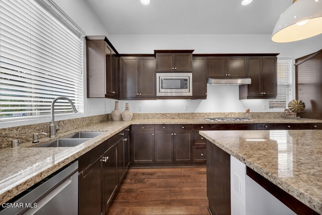 Building Photo - 4968 Princess Dr