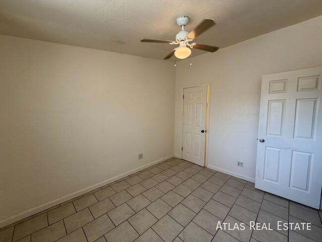 Building Photo - 1932 S Campbell Ave