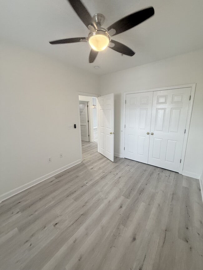 Building Photo - 129 Ashley Park Dr