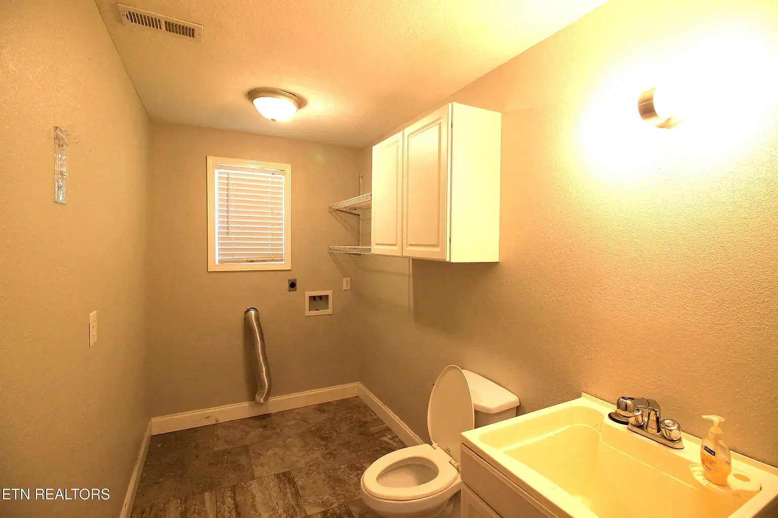 Building Photo - 325 Wardley Rd