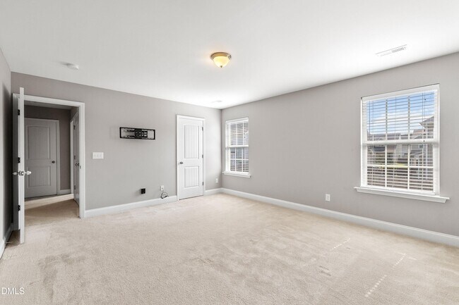 Building Photo - 188 Outwater Ridge Dr