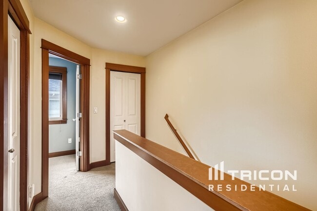 Building Photo - 1132 N 91st St