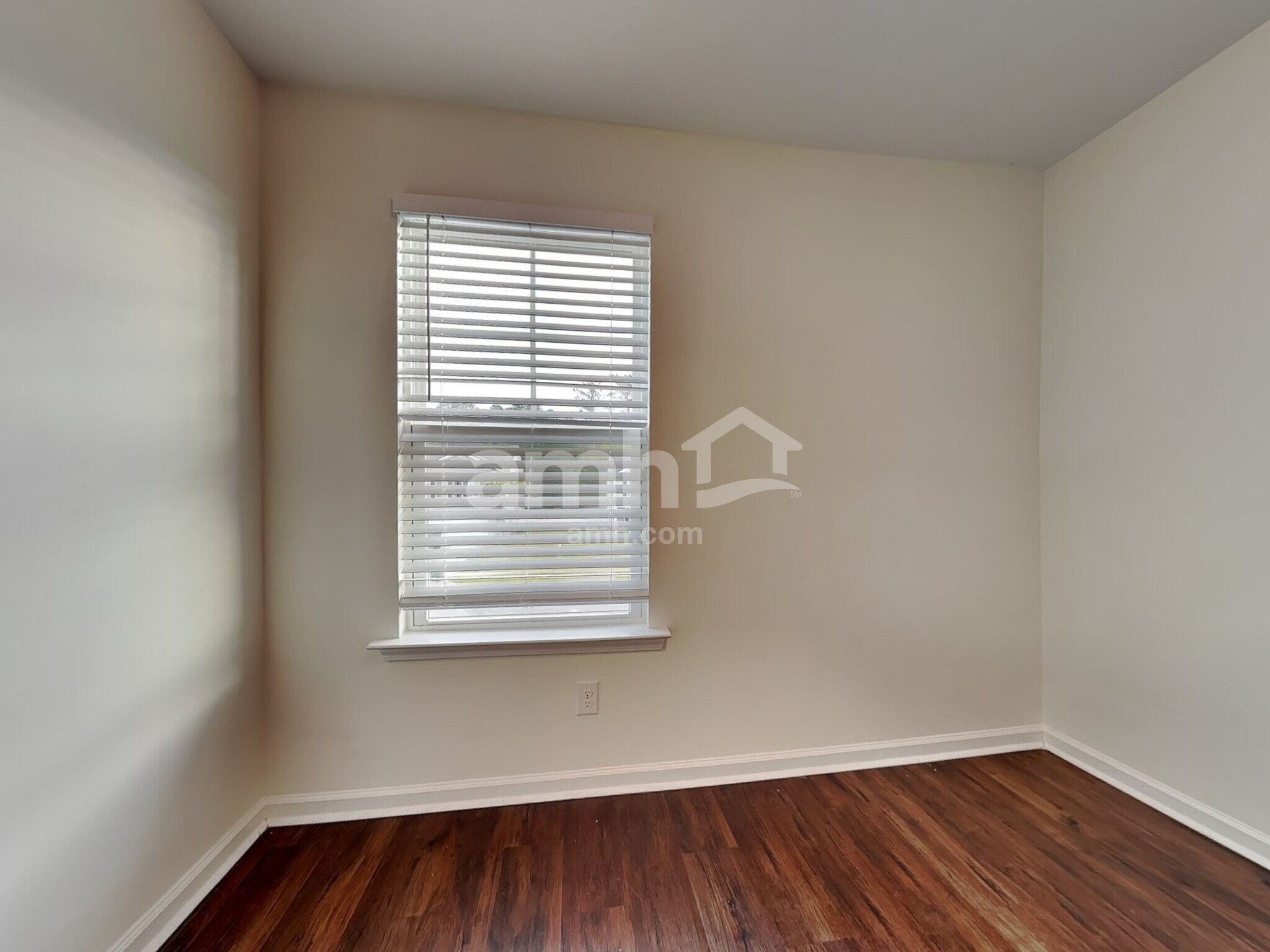 Building Photo - 7 Gardenia Dr