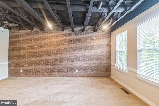 Building Photo - 107 Magnes Pl