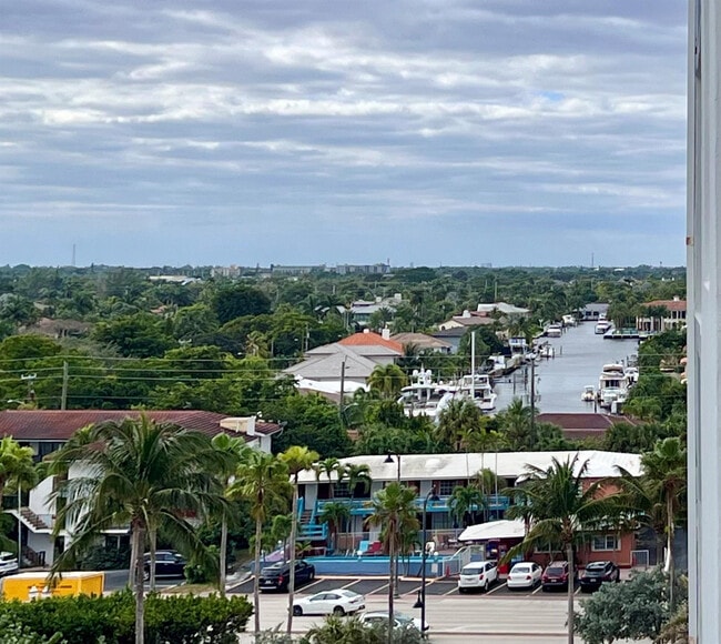 Building Photo - 4250 Galt Ocean Dr