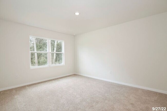 Building Photo - Modern 4/2 Home in Sanford with Open Concept Living and 2 Car Garage!