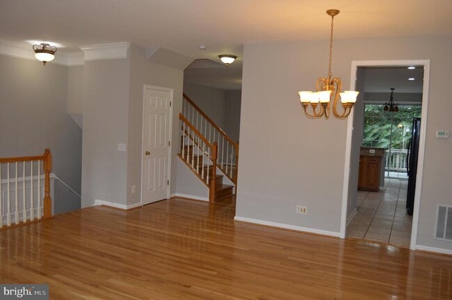 Building Photo - 4016 Timber Oak Trl