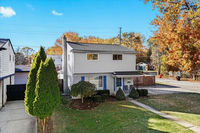 Building Photo - 29945 Everett St