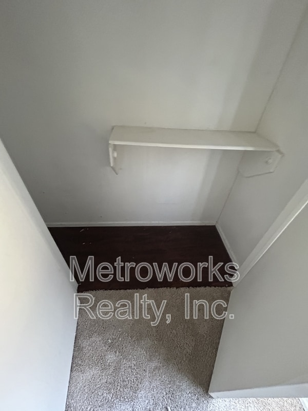 Building Photo - 111 Pine Meadow Dr