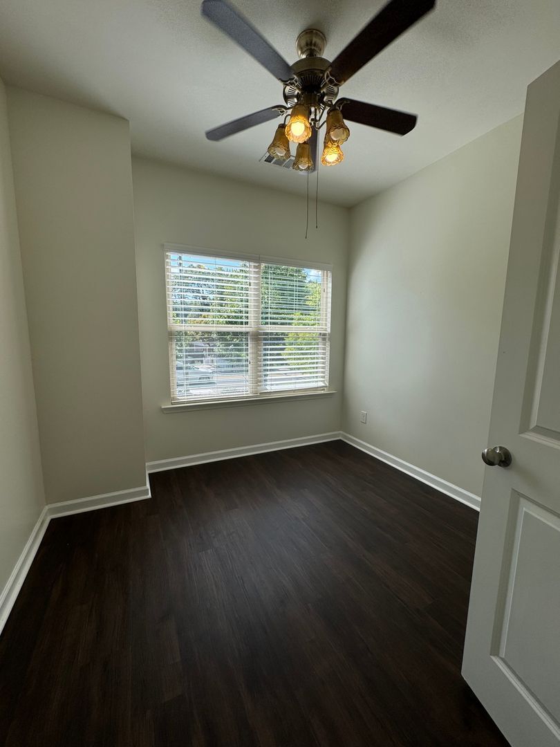 Building Photo - 2042 Bolton Rd NW