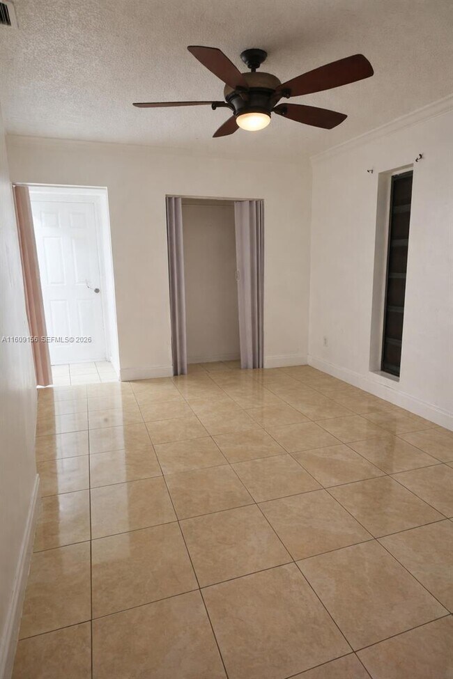 Building Photo - 1101 SW 17th Ave