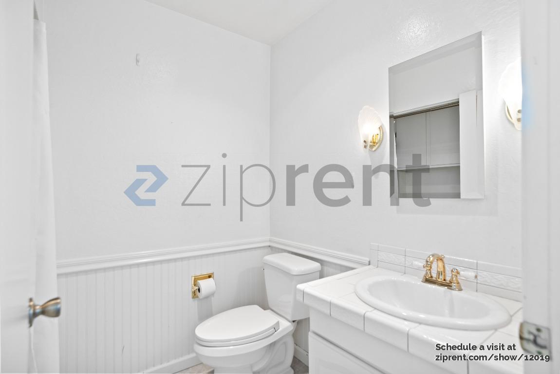 Building Photo - 1017 Imperial Pl