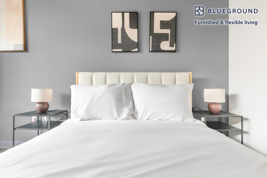 Building Photo - 601 W Jackson Blvd