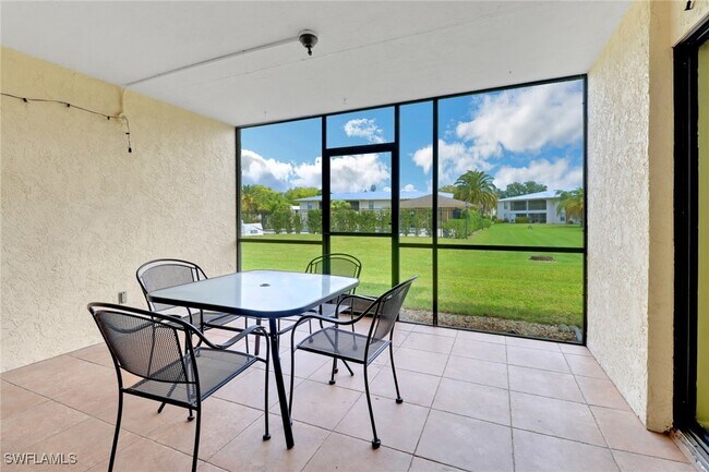 Building Photo - 131 Cypress Way E
