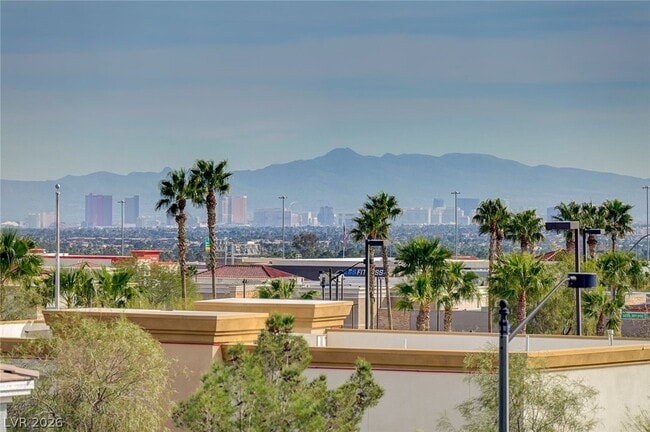 Building Photo - 6955 N Durango Dr