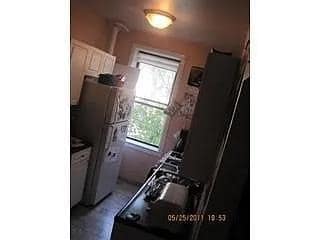Building Photo - 42 Van Wagenen Ave