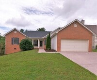 Building Photo - 3 BEDROOM , 2 BATH ON HIGHGATE CIRCLE IN HARDIN VALLEY/KARNS AREA!!