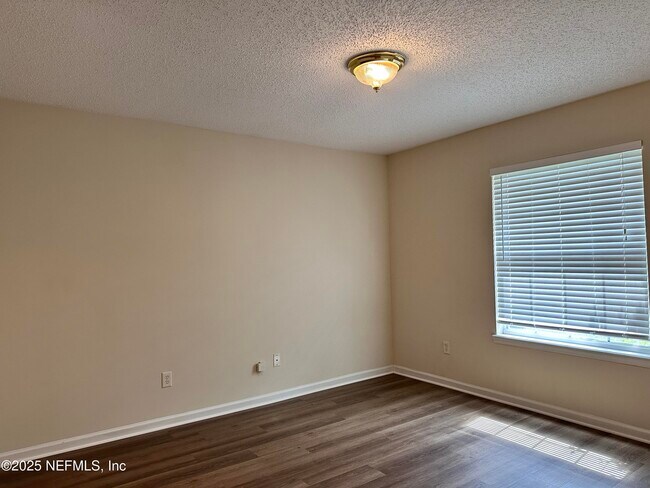 Building Photo - 7925 Collins Bay Ct
