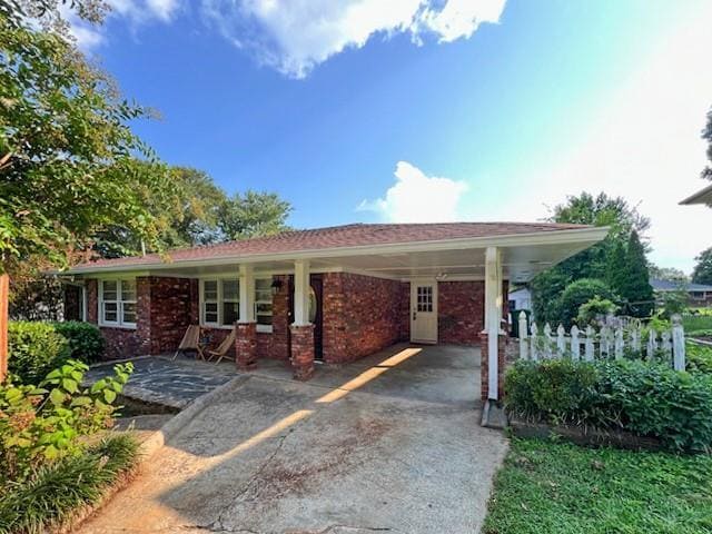 Building Photo - 2711 Fairlane Dr