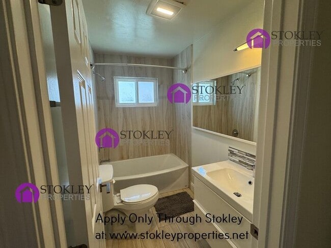 Building Photo - 626 Windsor St