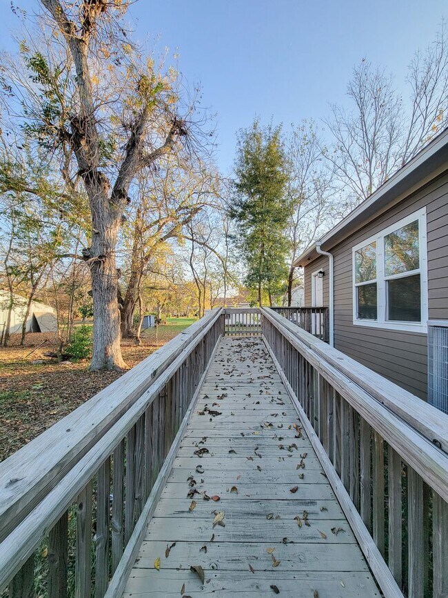 Building Photo - 3201 J P Davis Ave